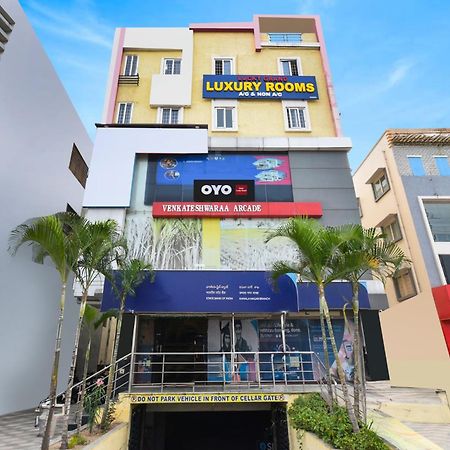 Hotel O Lucky Grand Hyderabad Exterior foto