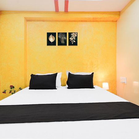 Hotel O Lucky Grand Hyderabad Exterior foto
